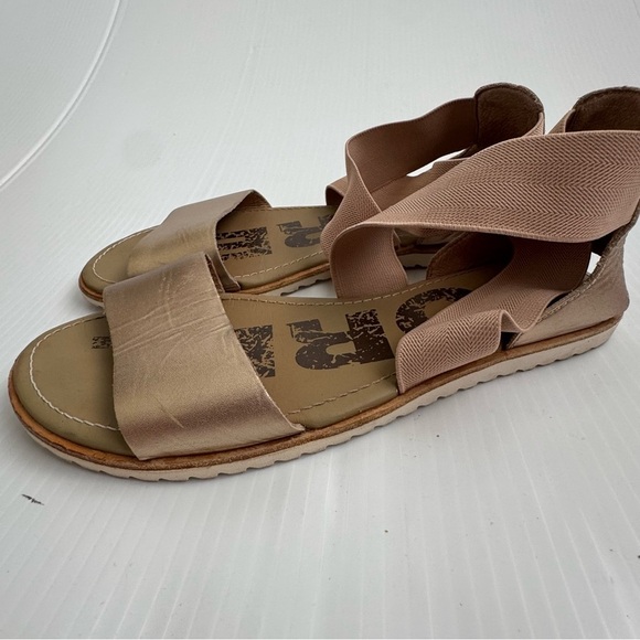 Sorel Ella Women's Sandals in Tan and Brown size 7 - Picture 2 of 8